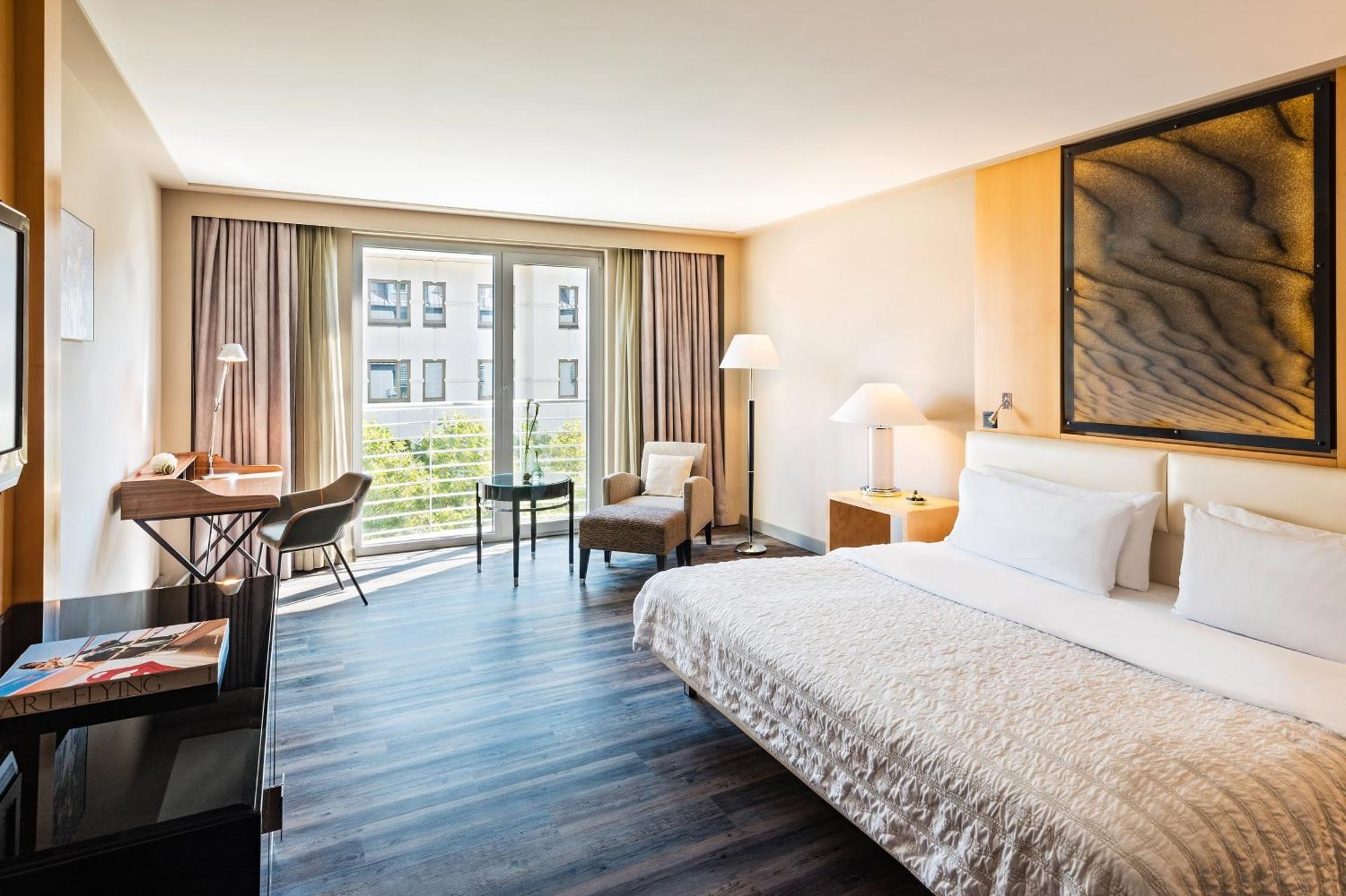 Le Meridien Мюнхен Экстерьер фото Deluxe room