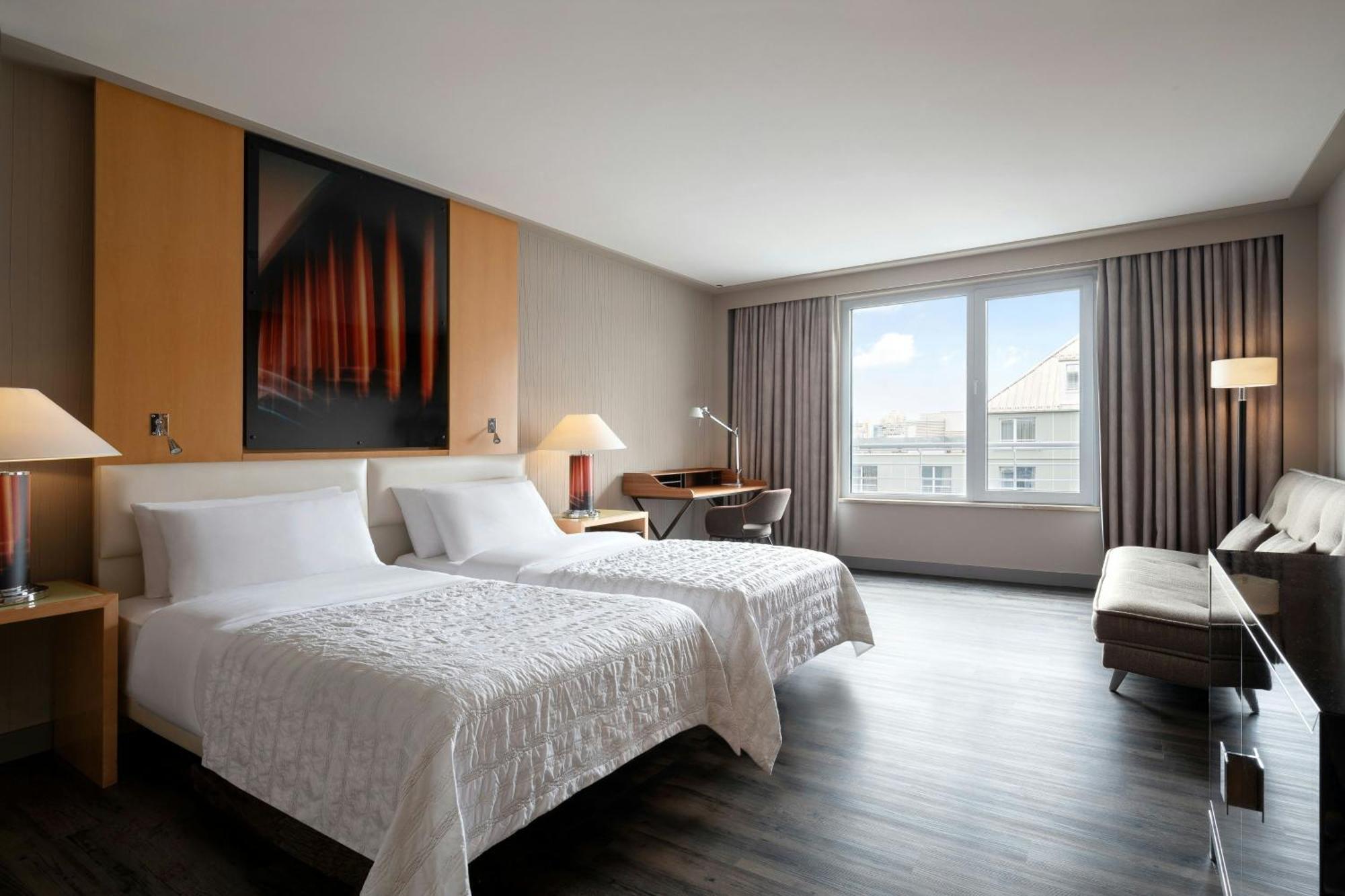 Le Meridien Мюнхен Экстерьер фото A room at the Westin Palace, Brussels