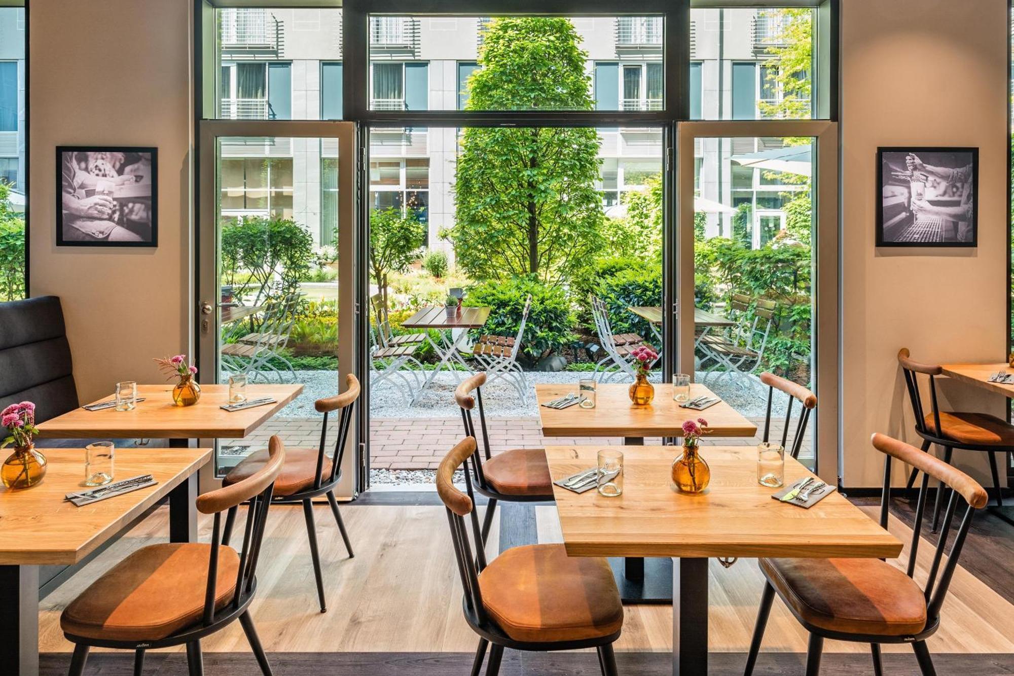 Le Meridien Мюнхен Экстерьер фото Restaurant
