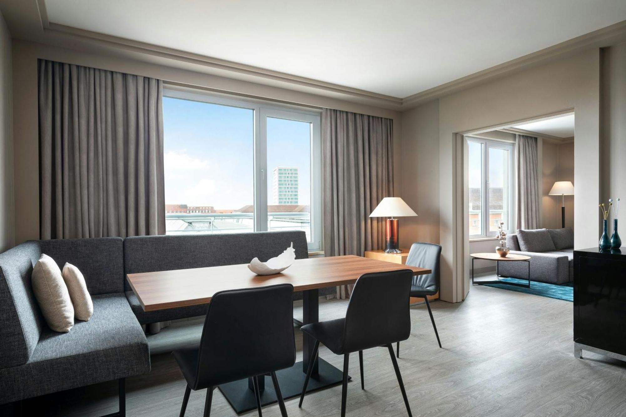Le Meridien Мюнхен Экстерьер фото Suite at the Hotel